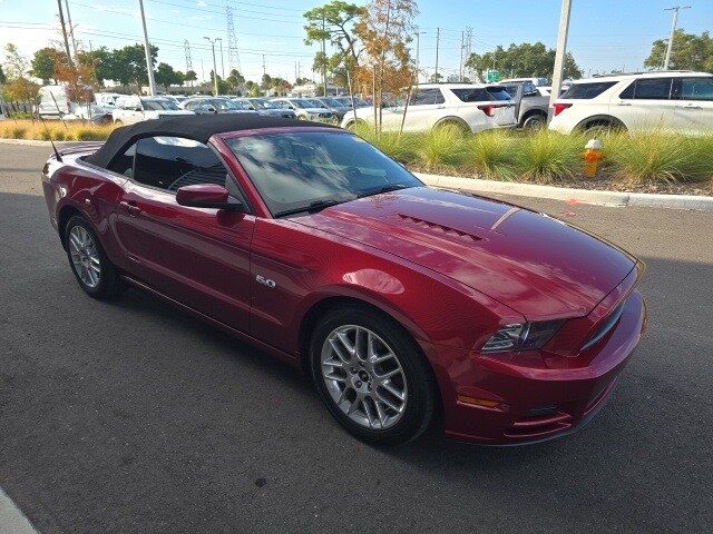 2014 Ford Mustang GT Premium Convertible photo 3