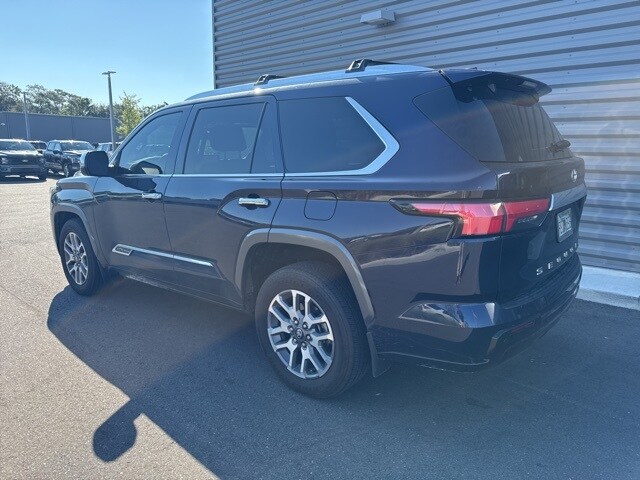 2025 Toyota Sequoia photo 3