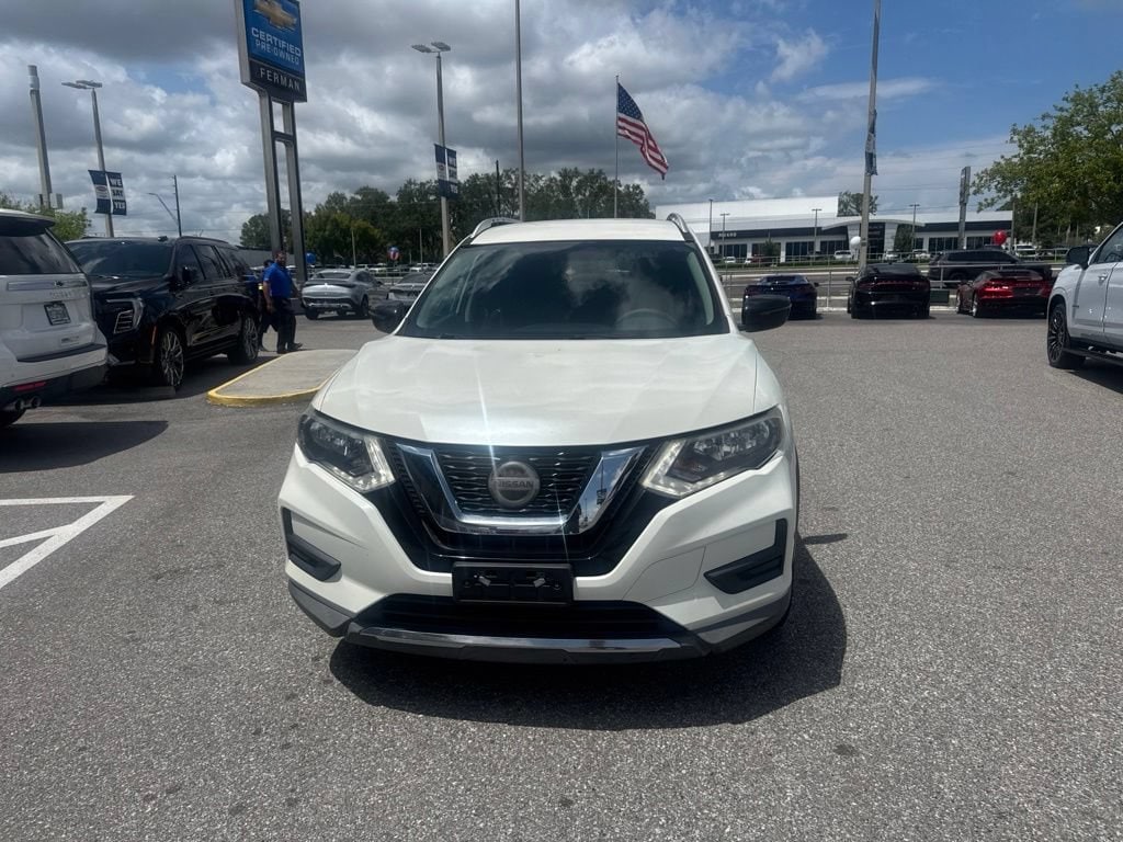 Used 2018 Nissan Rogue SV with VIN KNMAT2MT0JP555731 for sale in Palm Harbor, FL