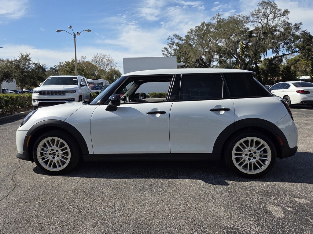 New 2026 MINI Hardtop 4 Door Cooper Hatchback