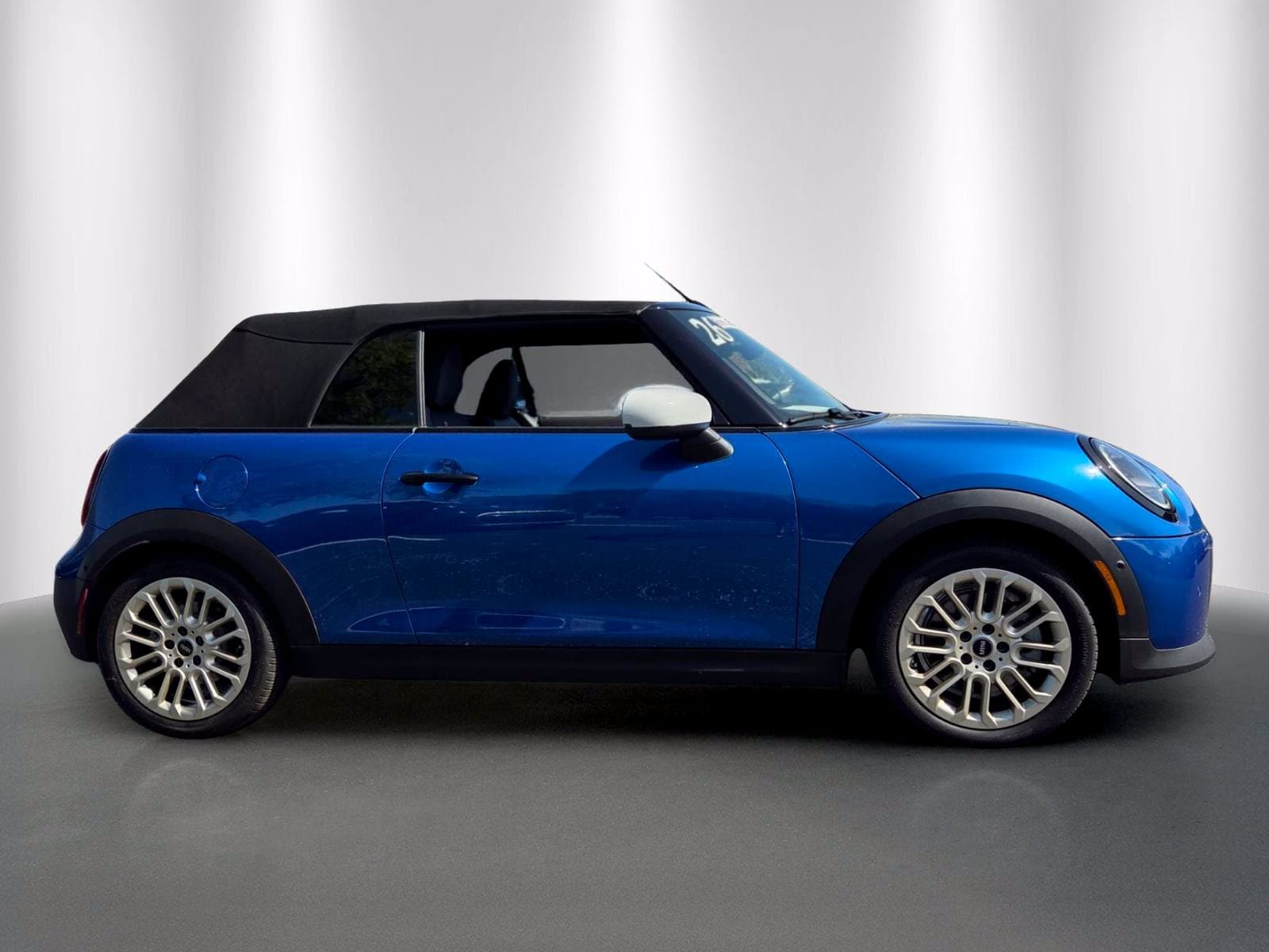 2026 MINI Convertible S - Photo 8