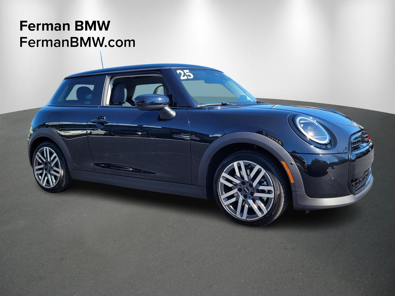 2025 MINI Hardtop 2 Door S's photo