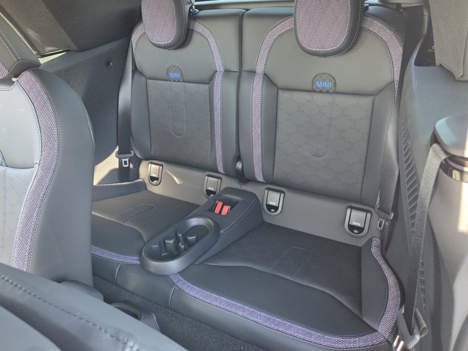 2026 MINI Convertible S - Photo 11