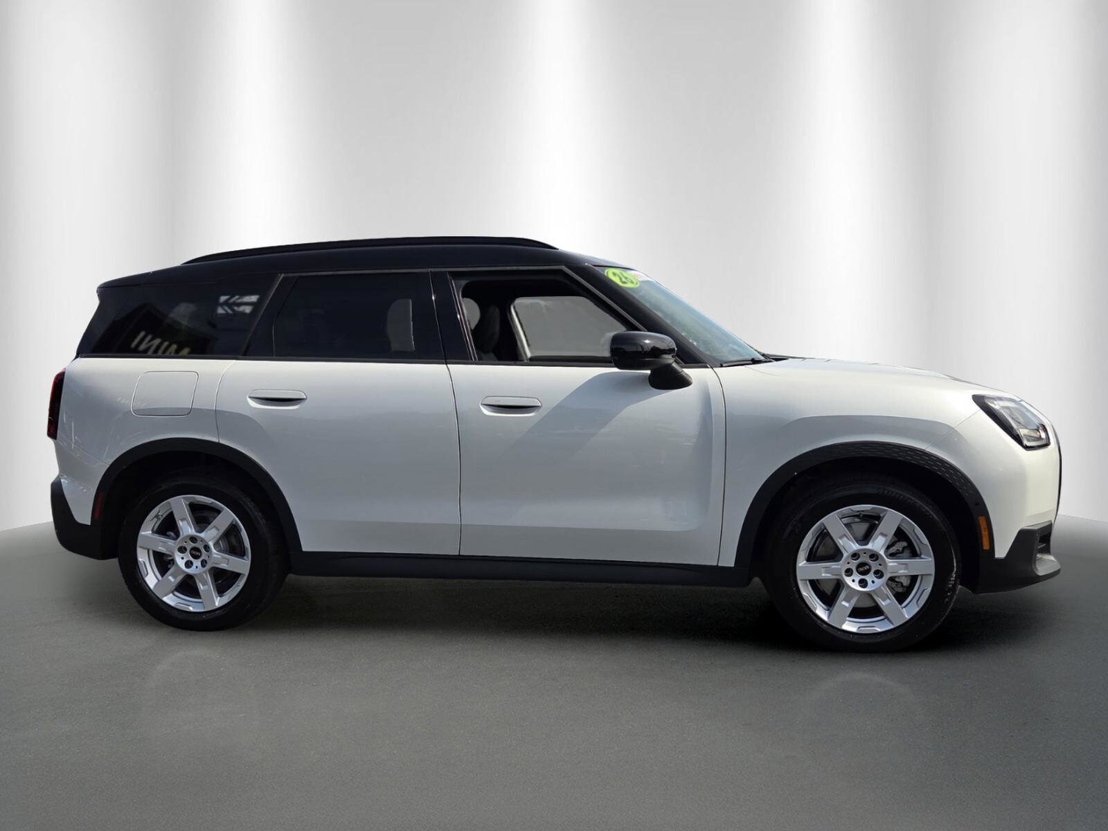 2026 MINI Countryman S - Photo 8