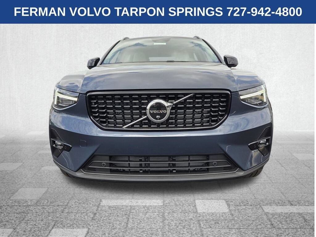 New 2026 Volvo XC40 B5 Ultra SUV