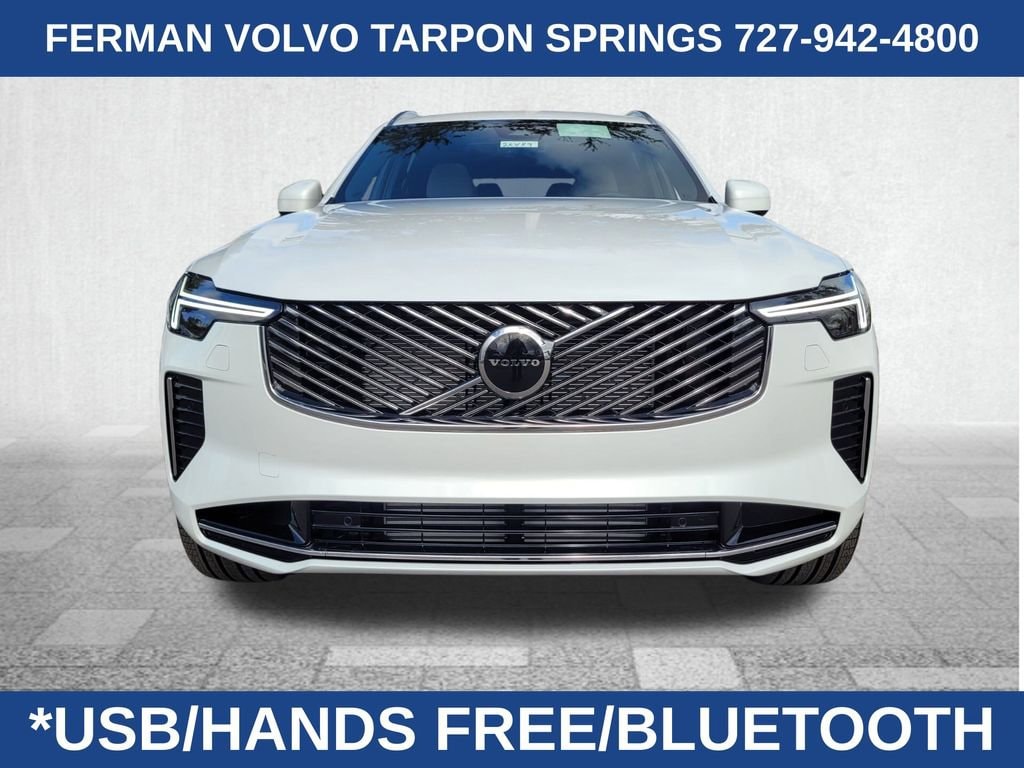 New 2026 Volvo XC90 plug-in hybrid T8 Core SUV