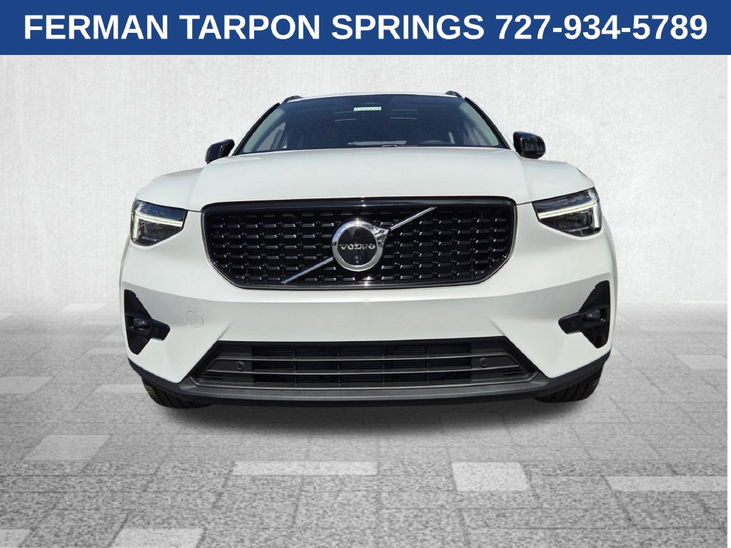 New 2026 Volvo XC40 B5 Plus SUV