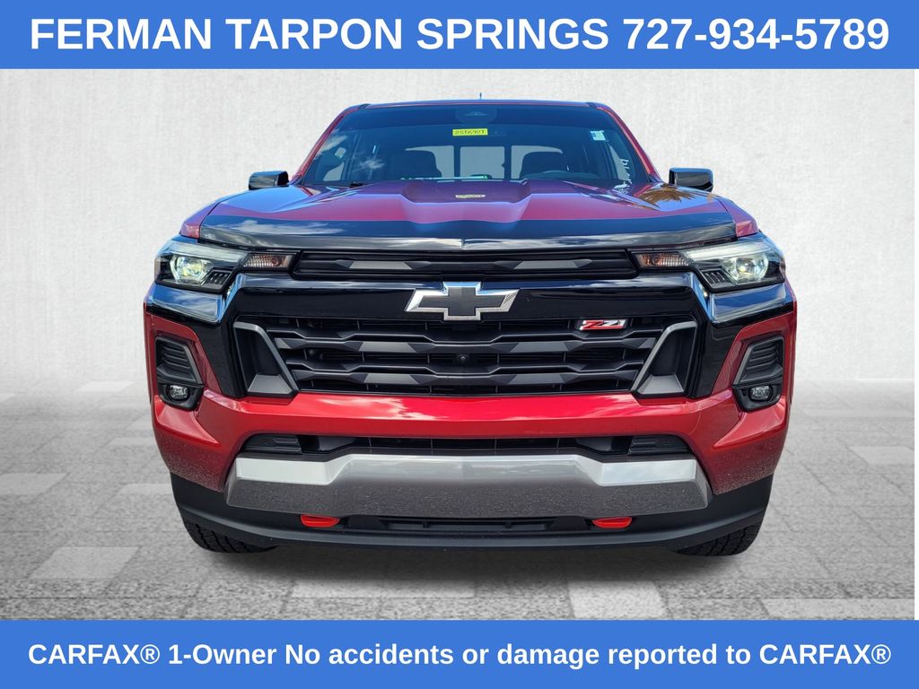 2023 Chevrolet Colorado Z71 photo 2