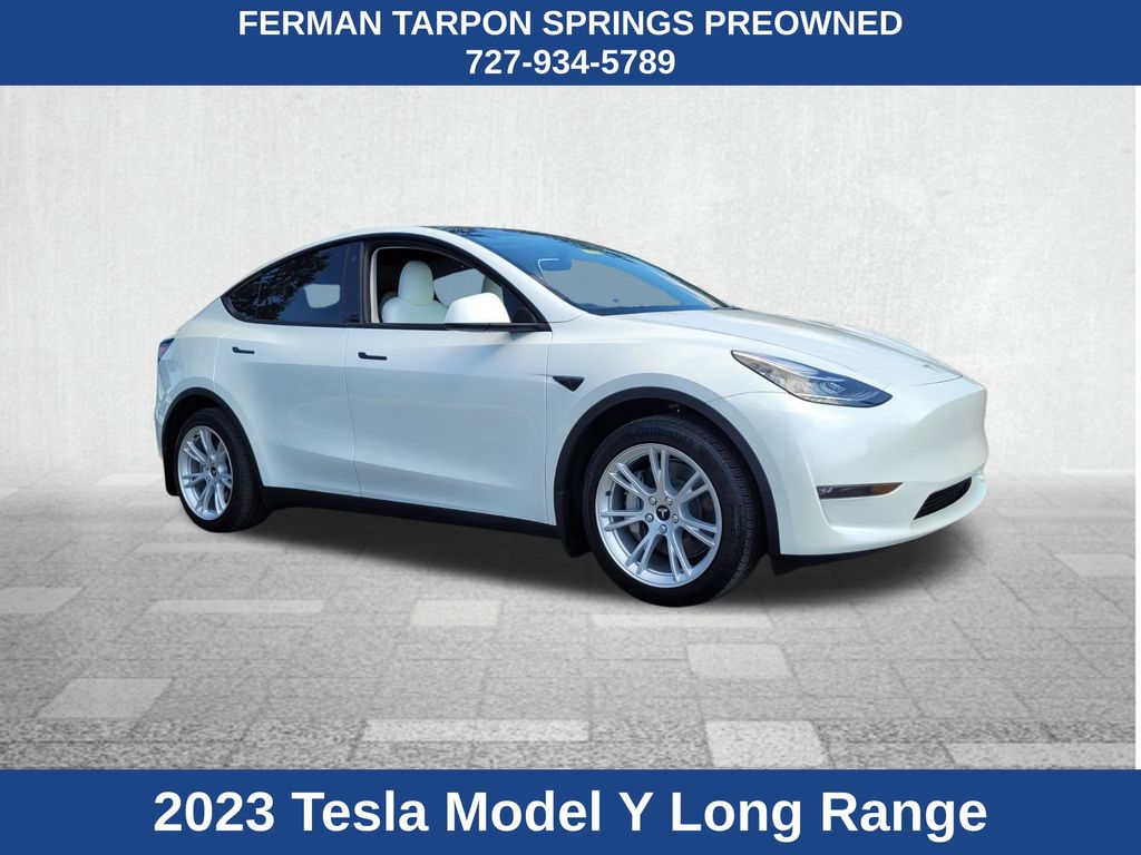 2023 Tesla Model Y Long Range's photo