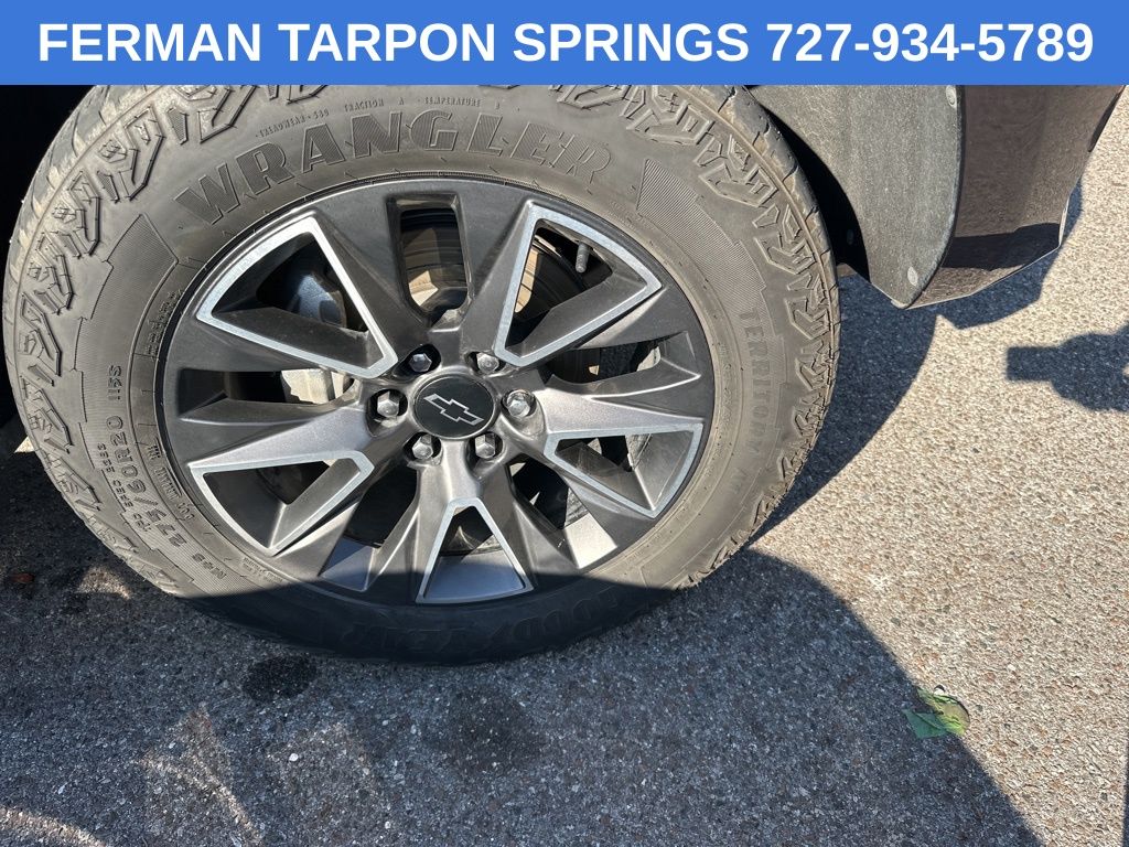 2023 Chevrolet Tahoe Z71 photo 2