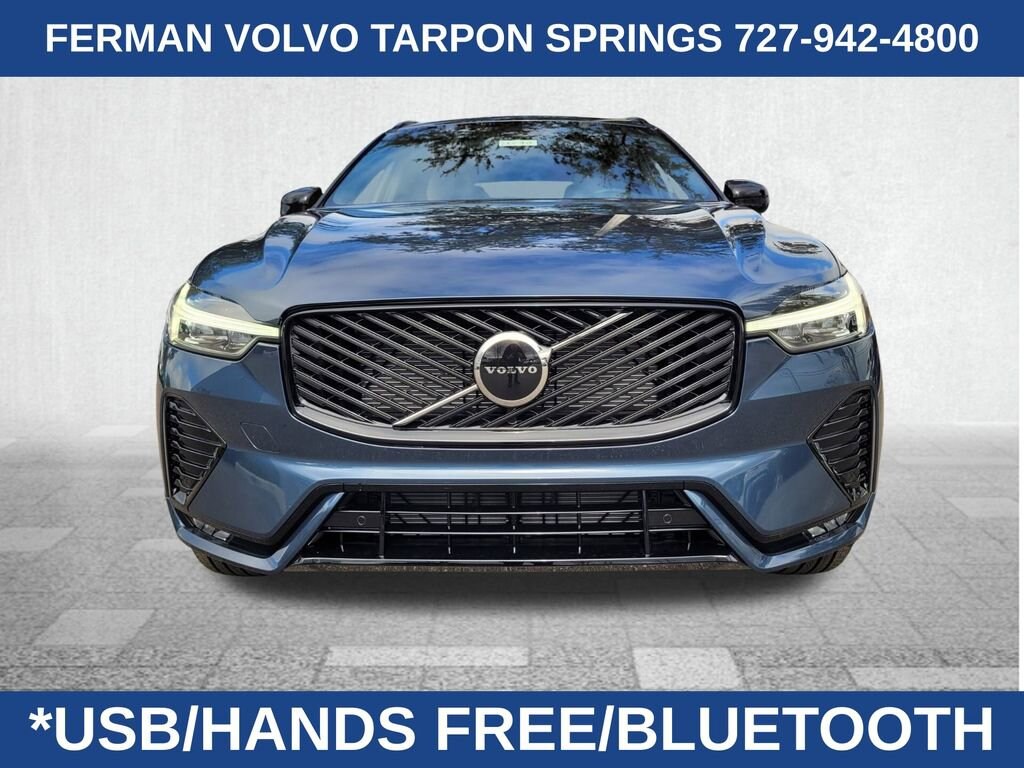 New 2026 Volvo XC60 B5 Core SUV