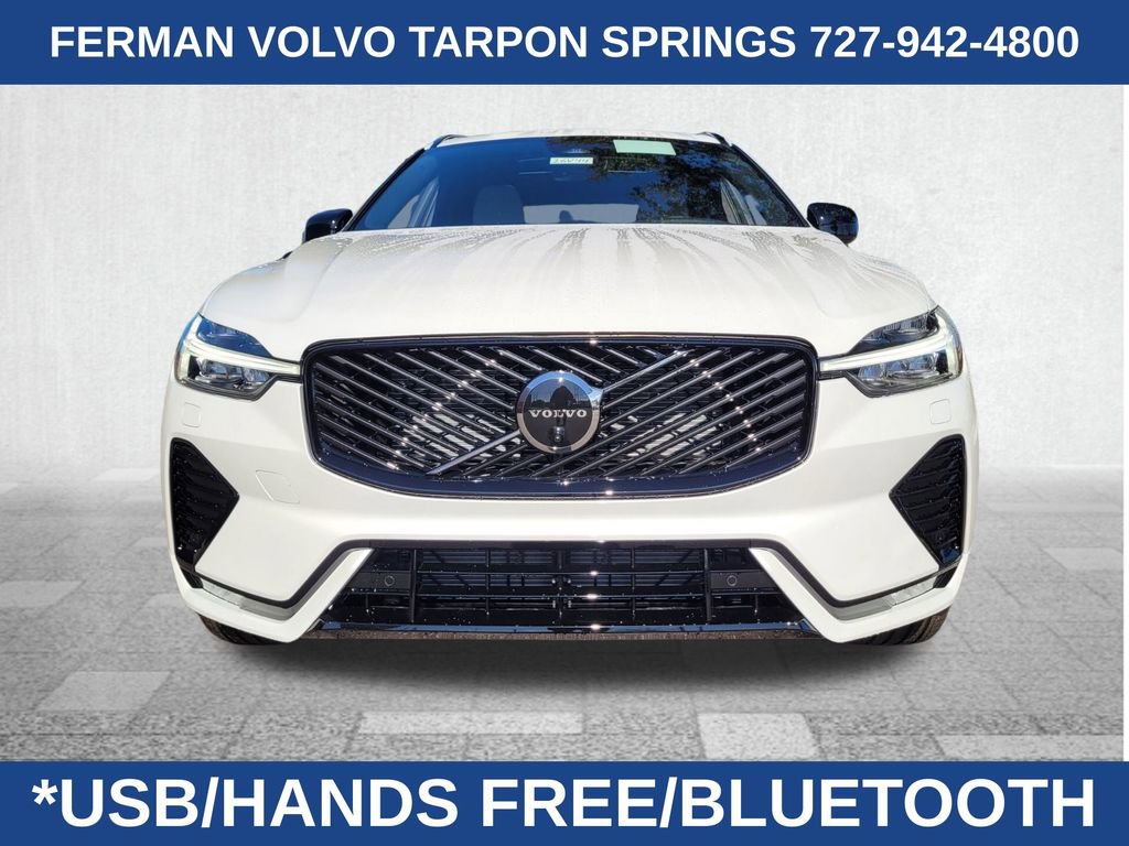 2026 Volvo XC60 B5 Plus photo 2