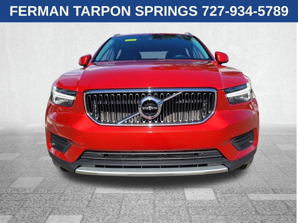 Used 2019 Volvo XC40 Momentum SUV