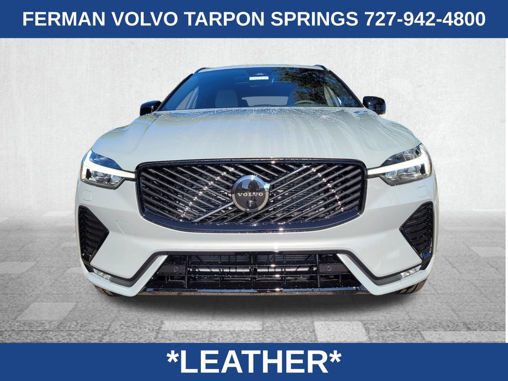 2026 Volvo XC60 B5 Plus photo 2