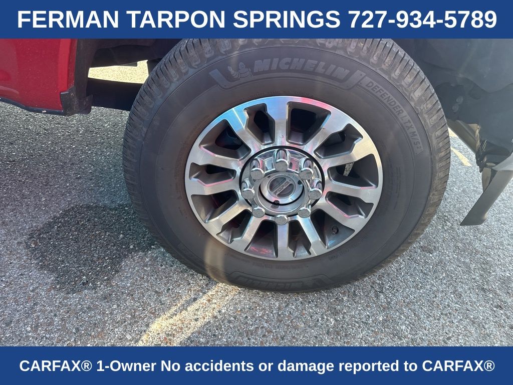 2022 Ford F-250 Lariat photo 2