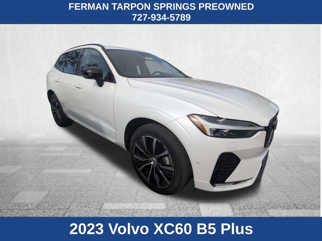 2023 Volvo XC60 Plus's photo