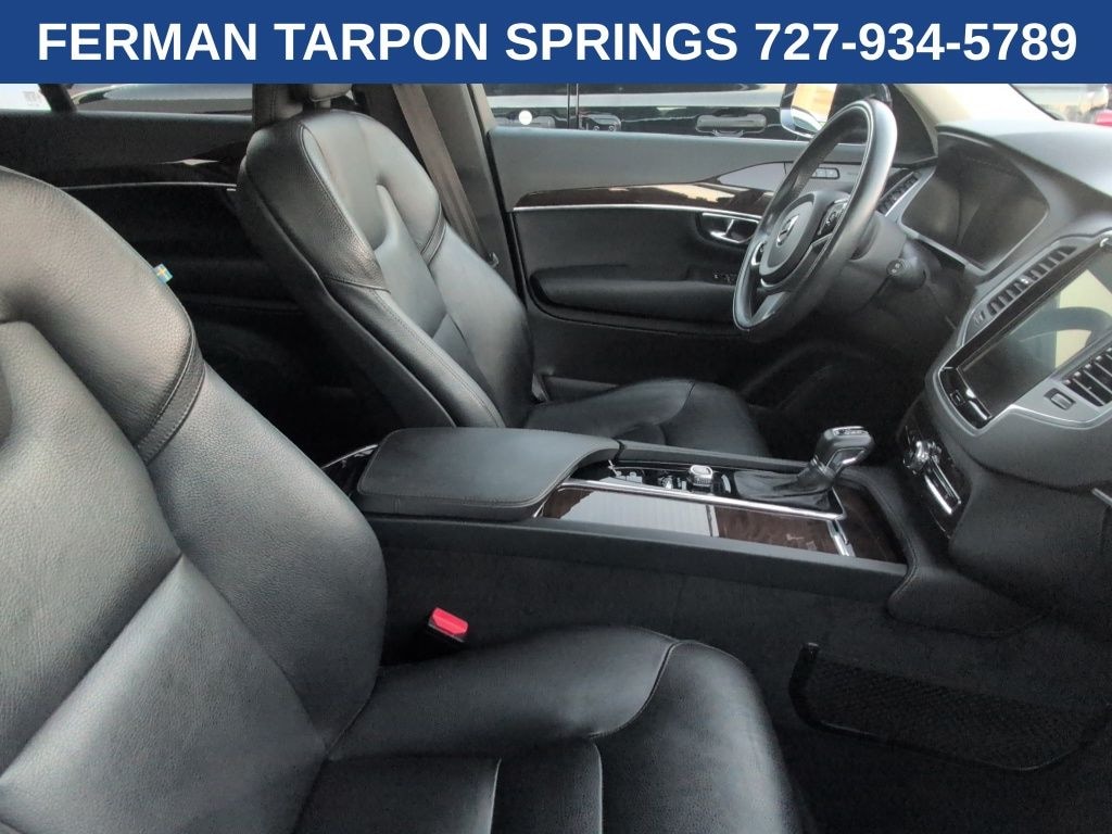 Used 2019 Volvo XC90 T5 Momentum SUV