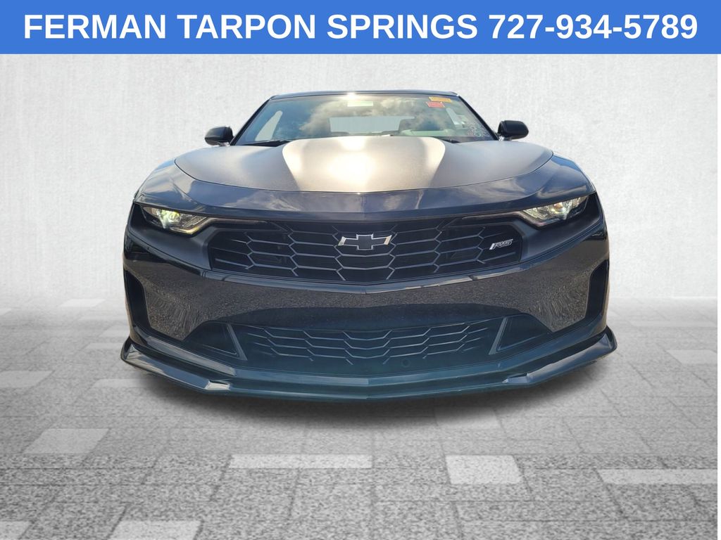 2021 Chevrolet Camaro 1LT photo 2