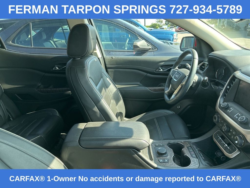 2023 Gmc Acadia Denali photo 2