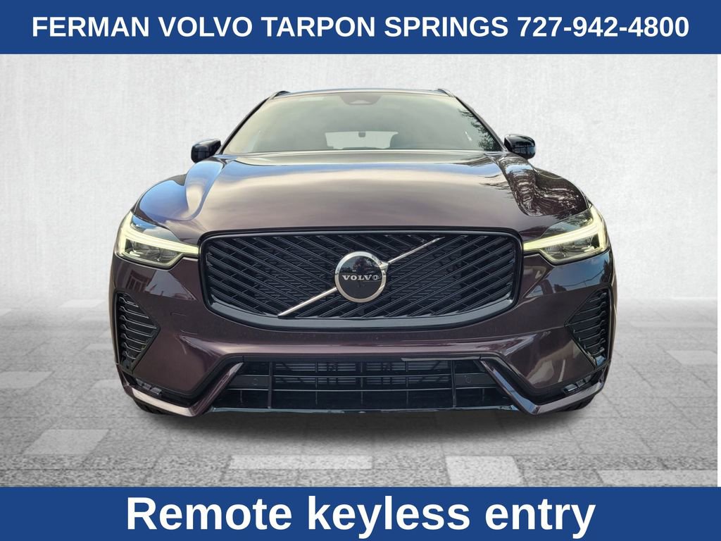 2026 Volvo XC60 B5 Core photo 2