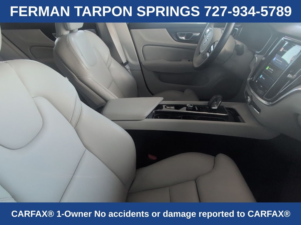 2023 Volvo S60 Ultimate photo 2