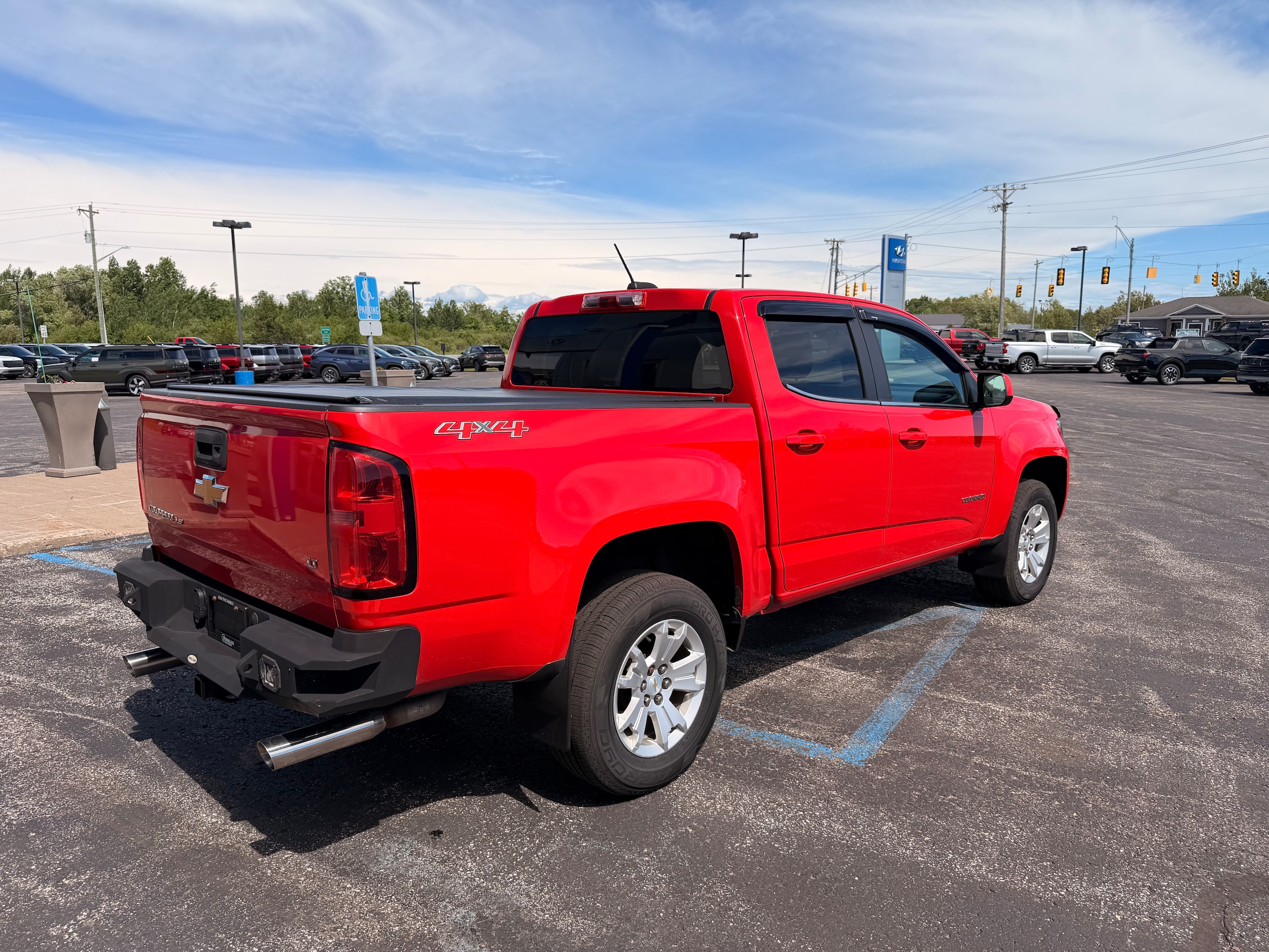 2019 Chevrolet Colorado LT - Photo 5