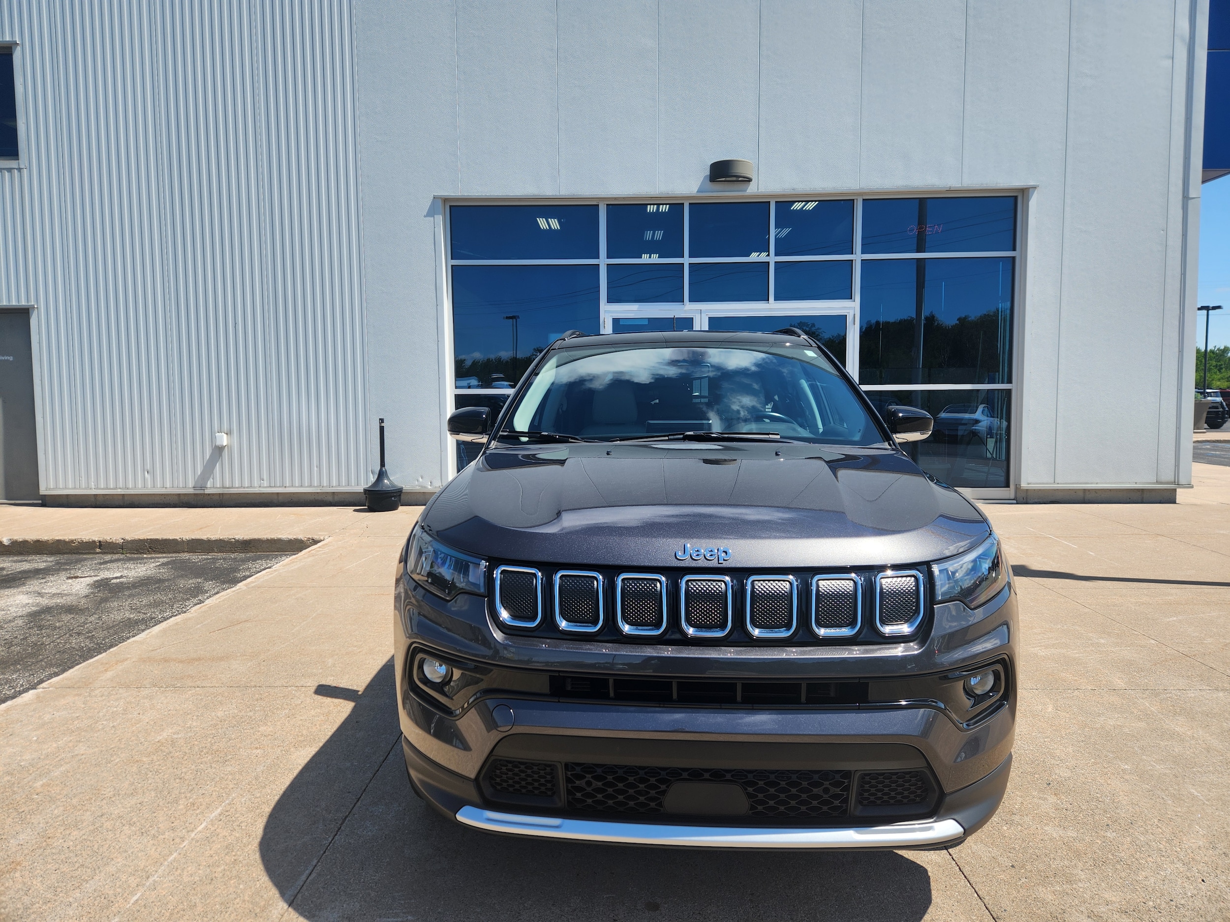Used 2022 Jeep Compass Limited with VIN 3C4NJDCBXNT180590 for sale in Sault Sainte Marie, MI