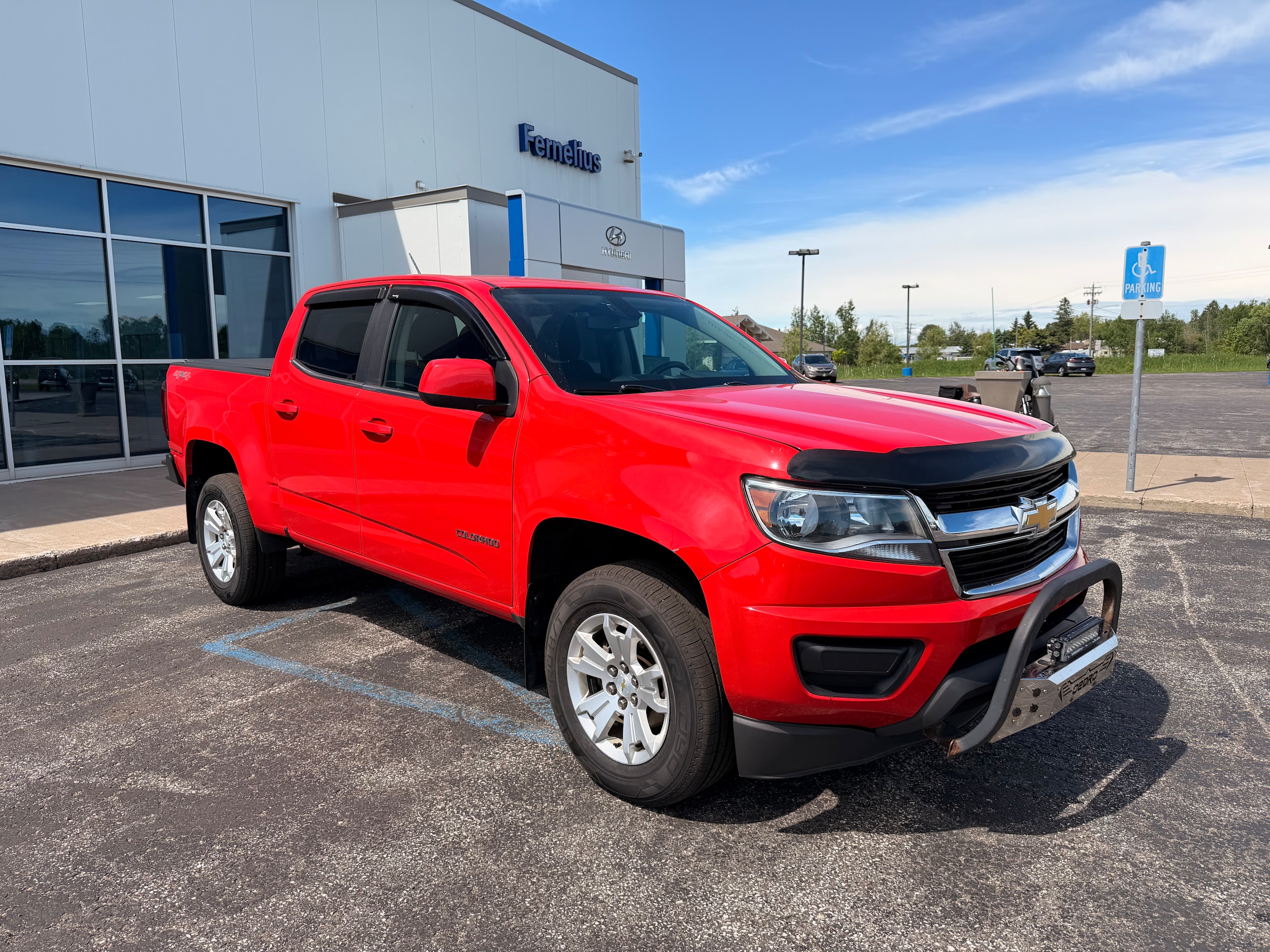 2019 Chevrolet Colorado LT - Photo 3