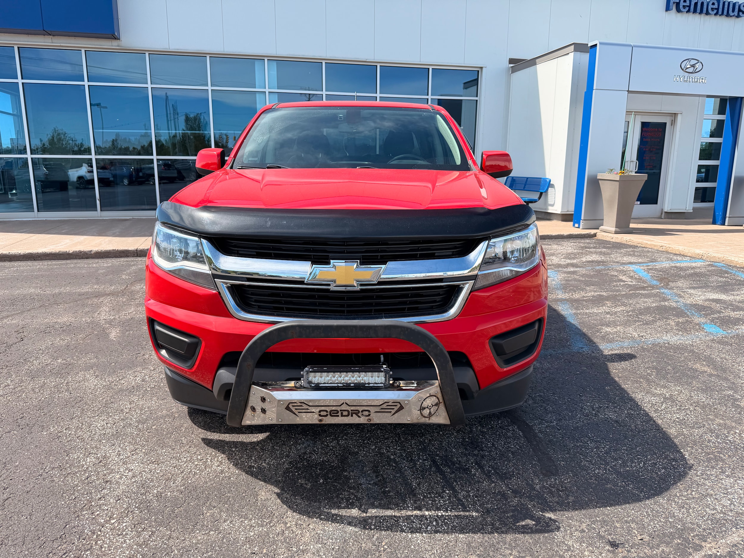 2019 Chevrolet Colorado LT - Photo 2