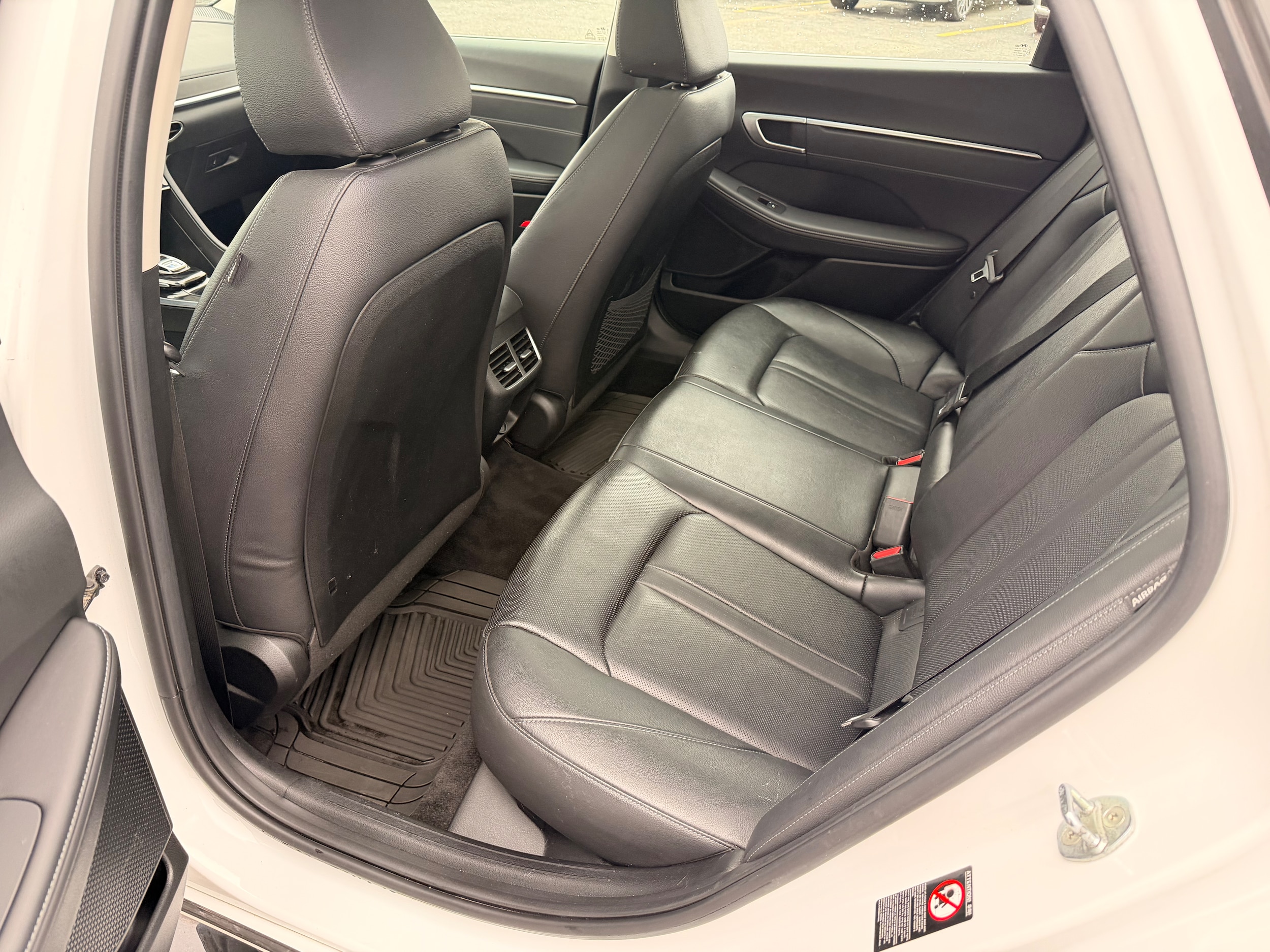 2022 Hyundai Sonata Limited - Photo 17