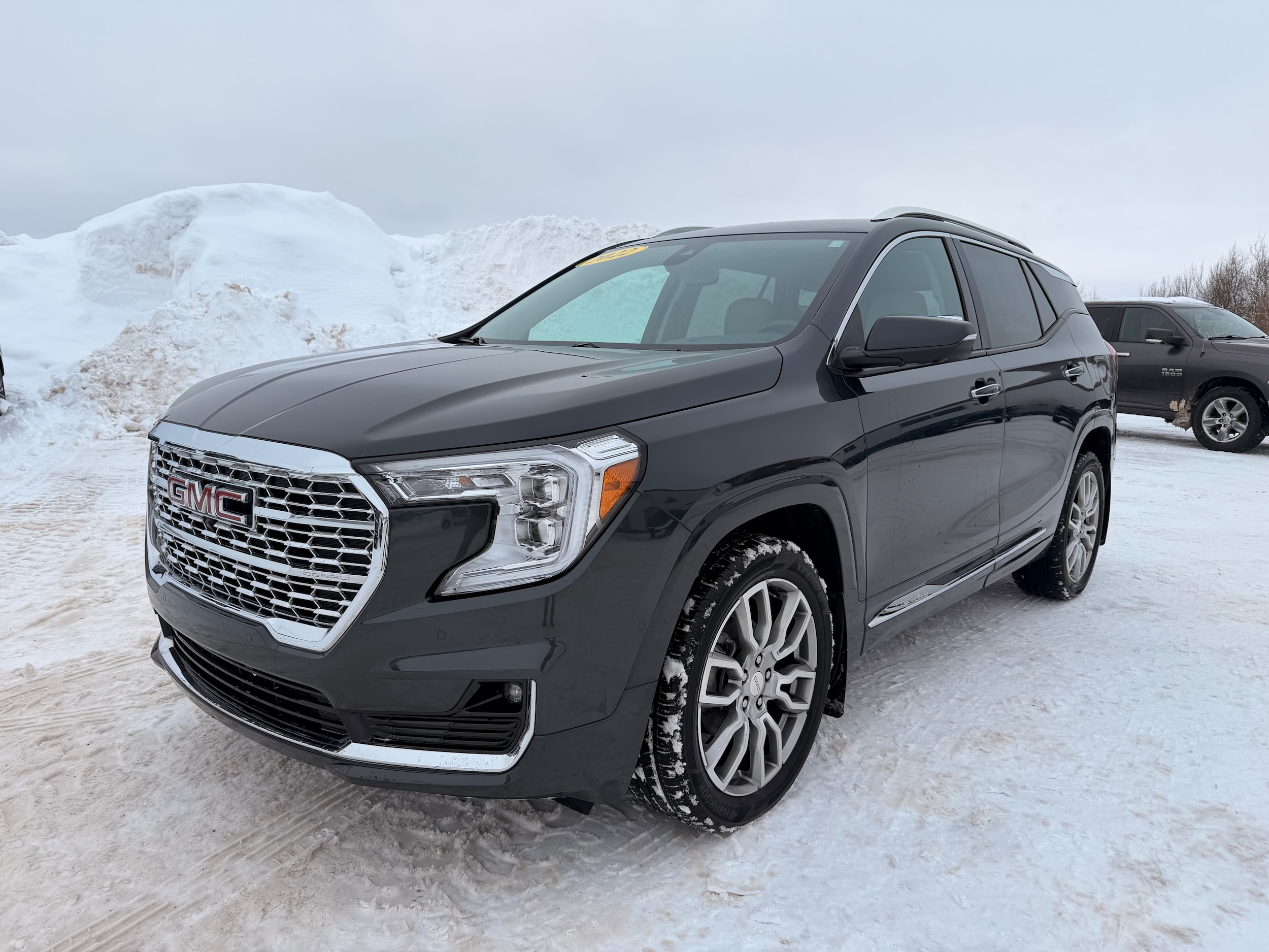 2022 GMC Terrain Denali's photo
