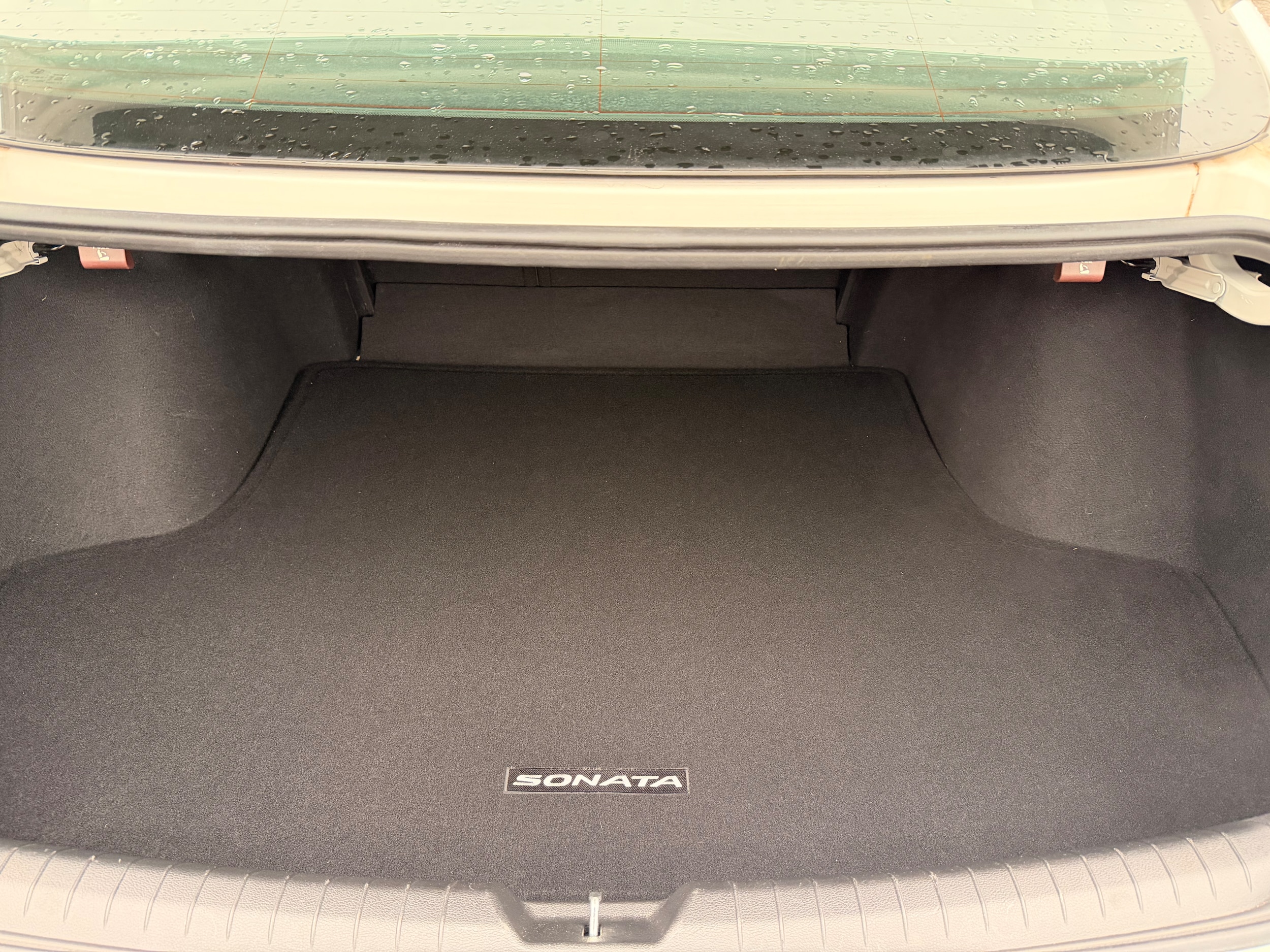 2022 Hyundai Sonata Limited - Photo 18