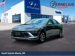2025 Hyundai Sonata SEL Sedan