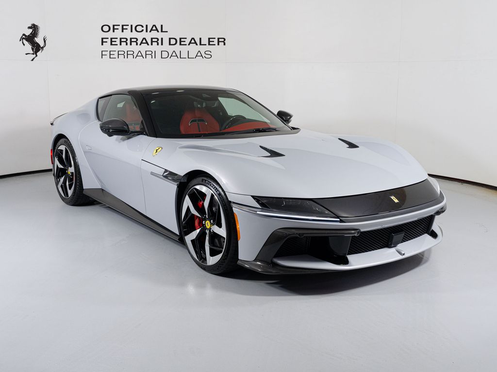 2025 Ferrari 12Cilindri Base