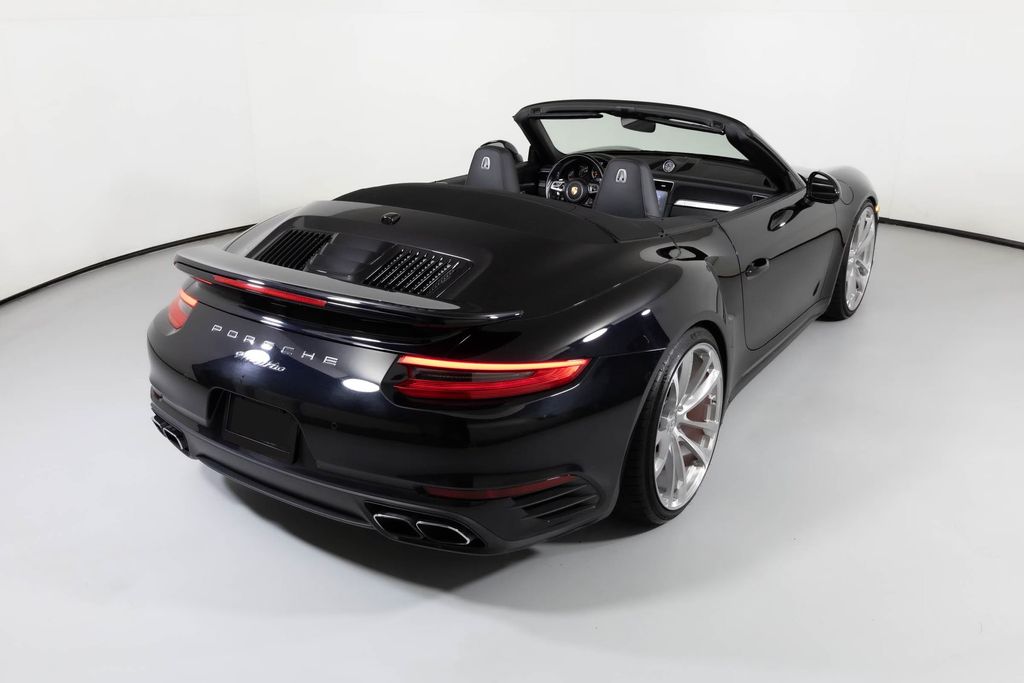 2019 Porsche 911 Turbo photo 2