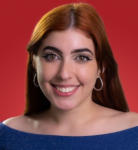 Staff member Ana Rosa from ID_2dd704