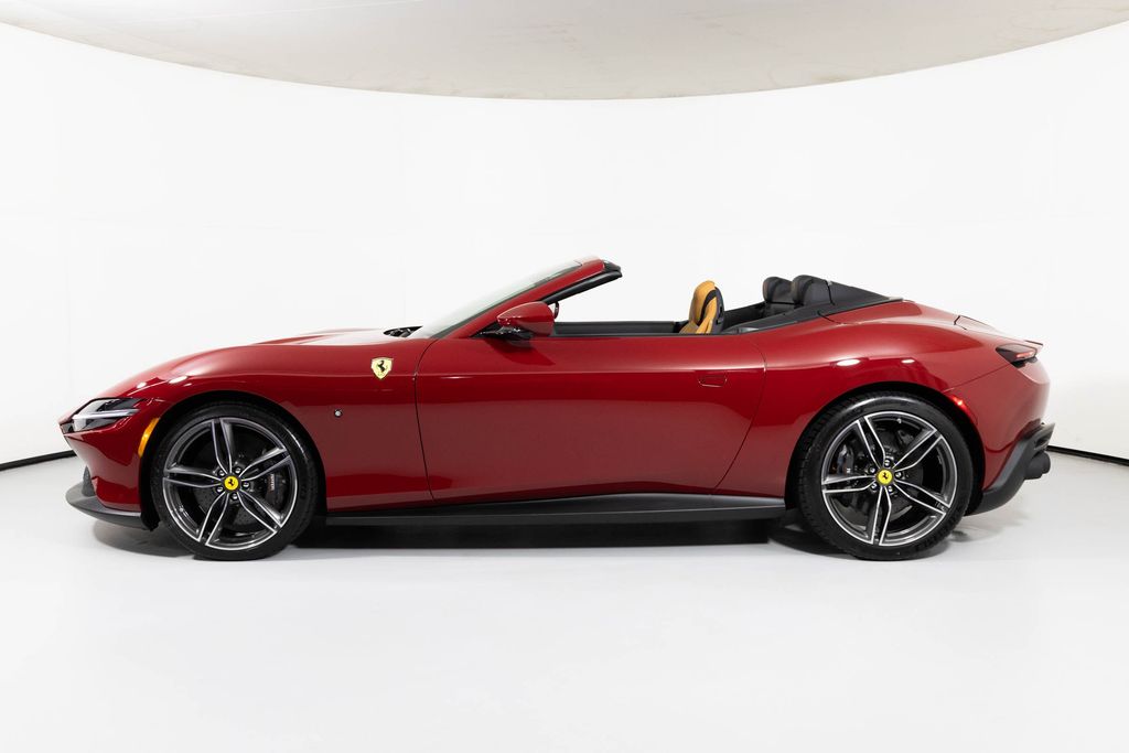 2024 Ferrari Roma Spider photo 3