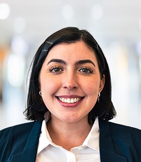 Staff member Ana Rosa from ID_2dd704