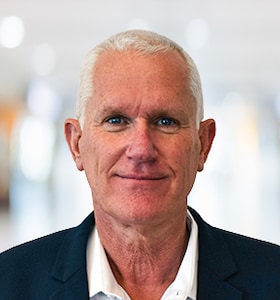 Staff member Steve Fordham from ID_86f83c