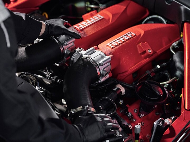  ferrari-approved-technical.jpg