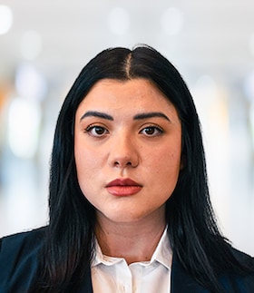 Staff member Vianca Rios from ID_86f83c