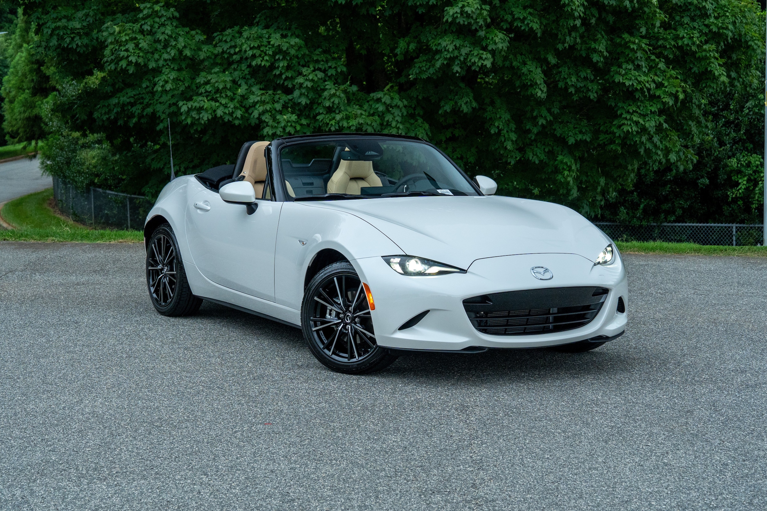 Mazda MX-5 Miata Grand Touring
