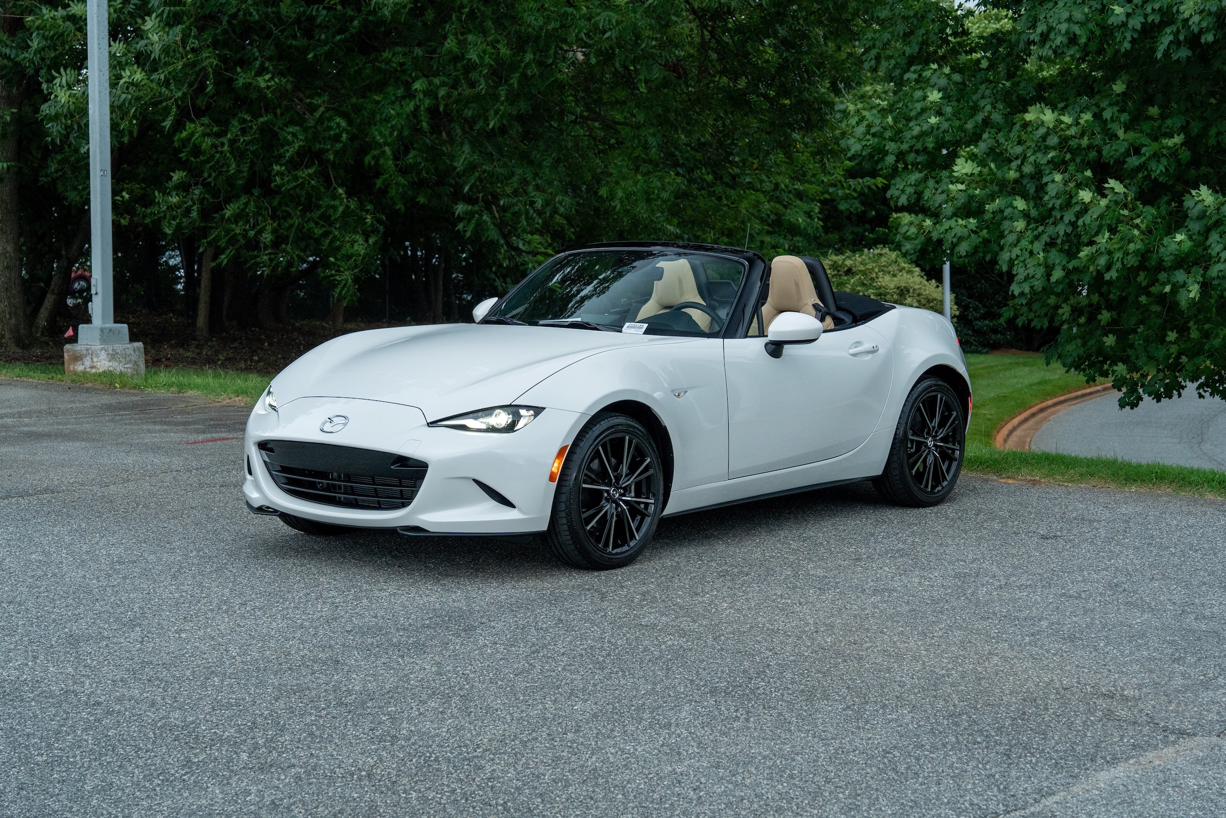 Mazda MX-5 Miata Grand Touring
