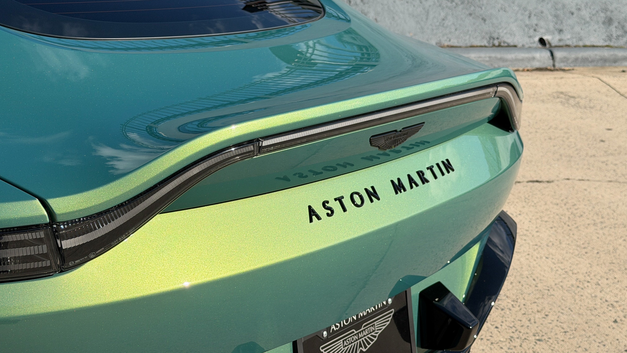 Aston Martin Vantage Coupe