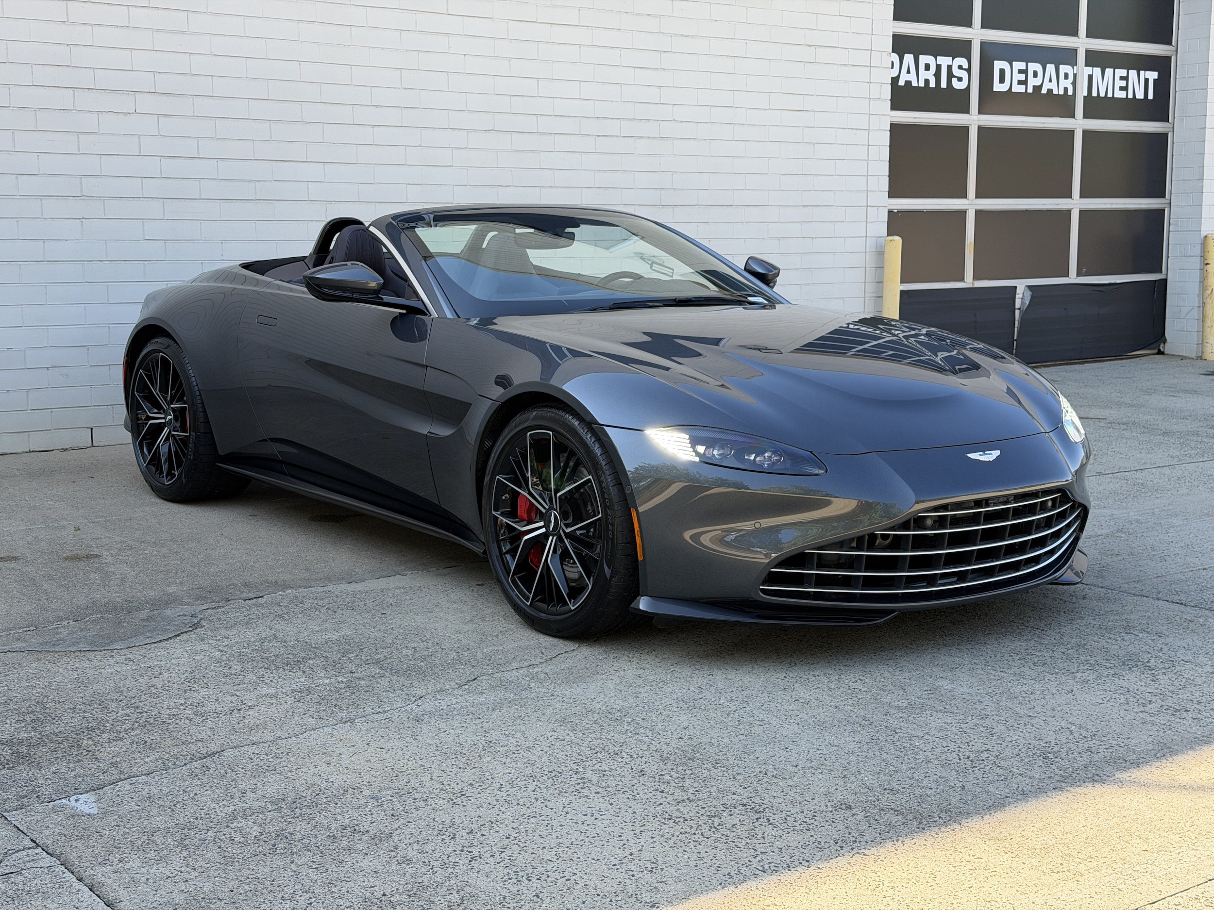 2023 Aston Martin Vantage