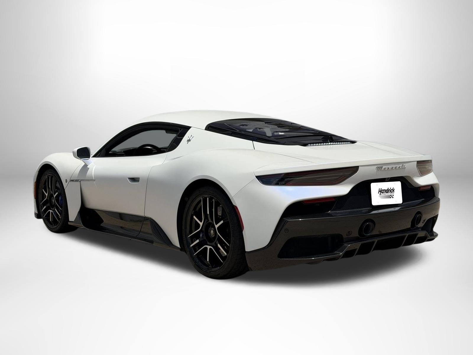 Maserati MC20