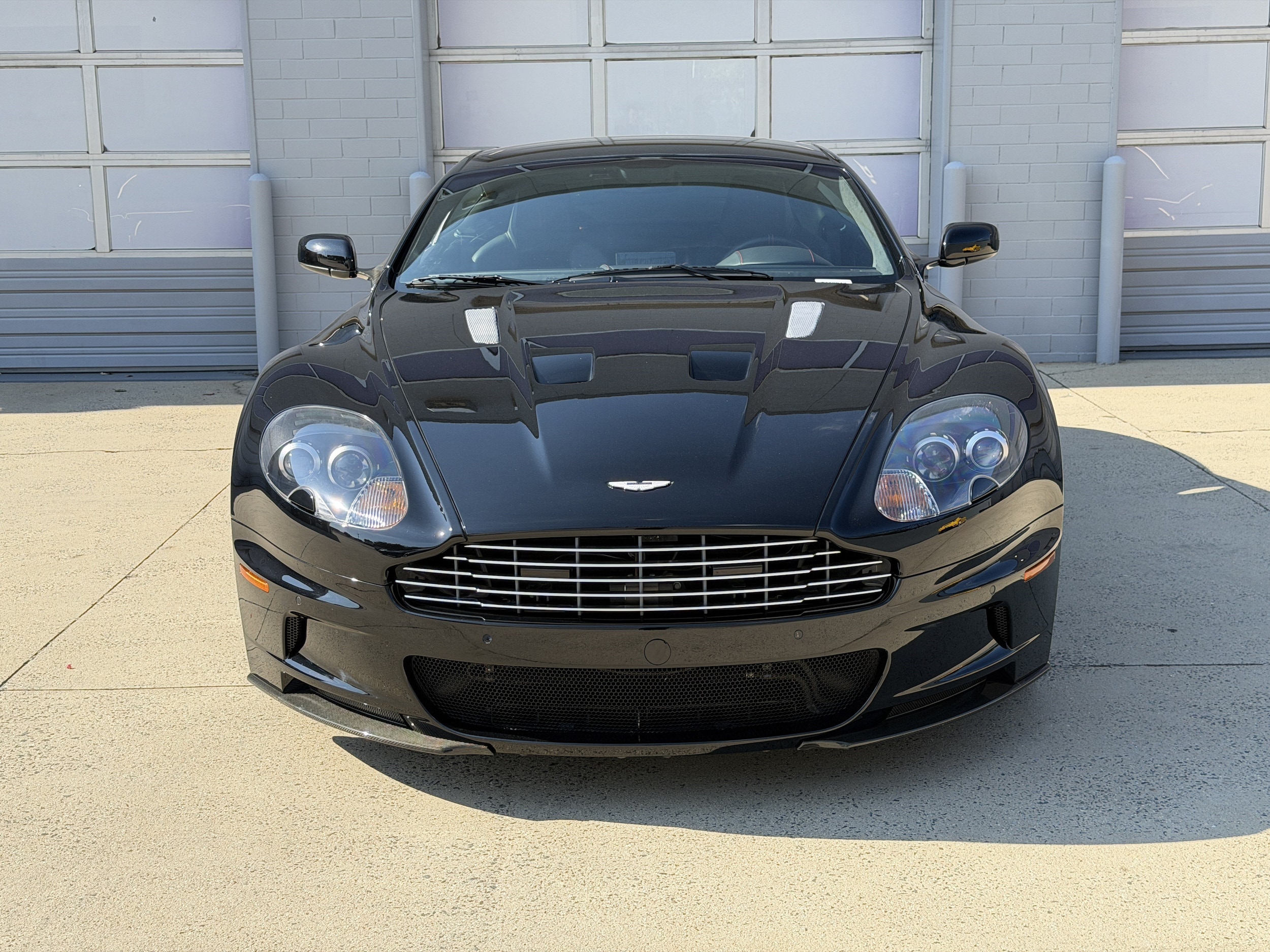 Aston Martin DBS