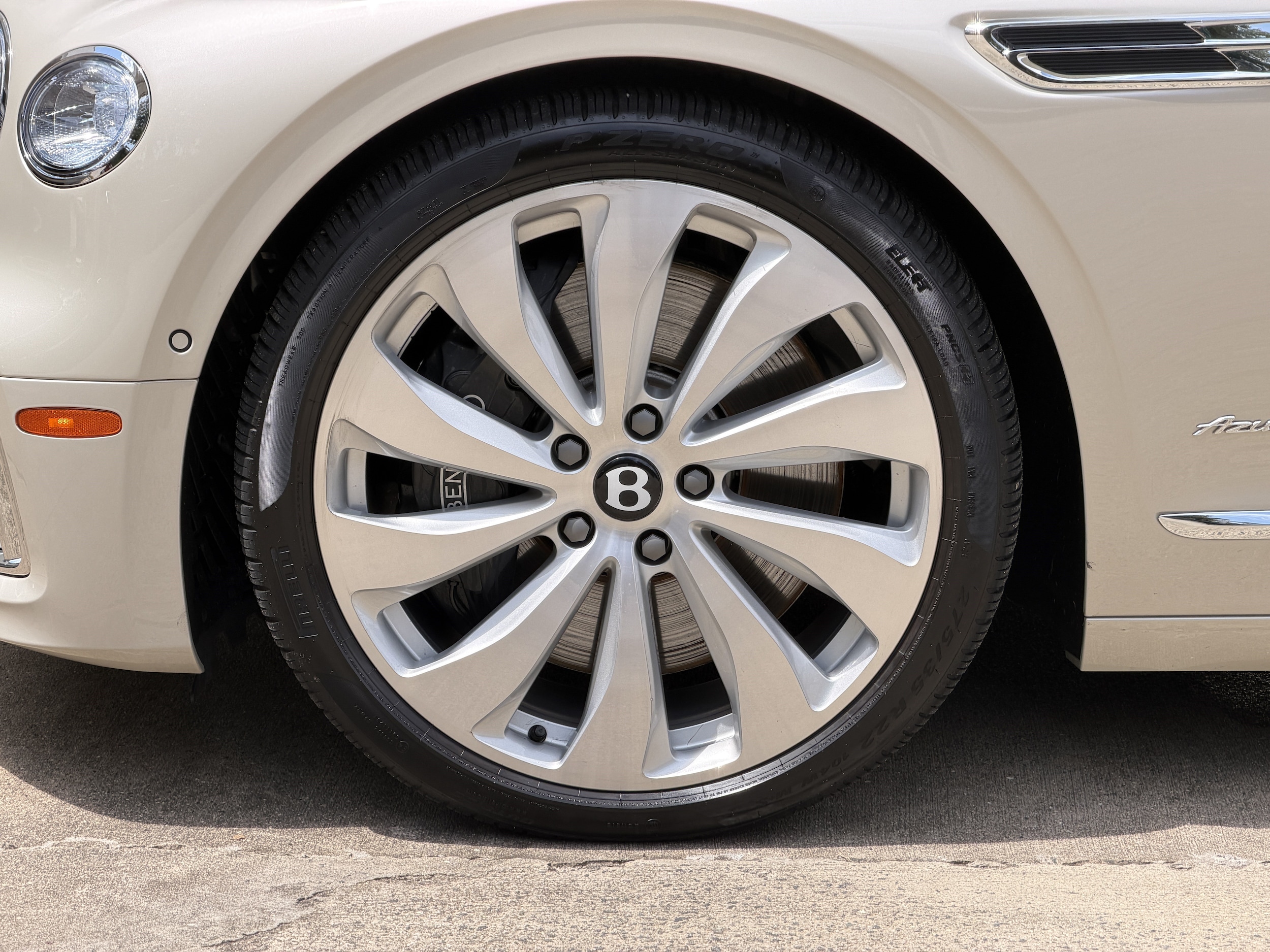 2026 Bentley Flying Spur V8