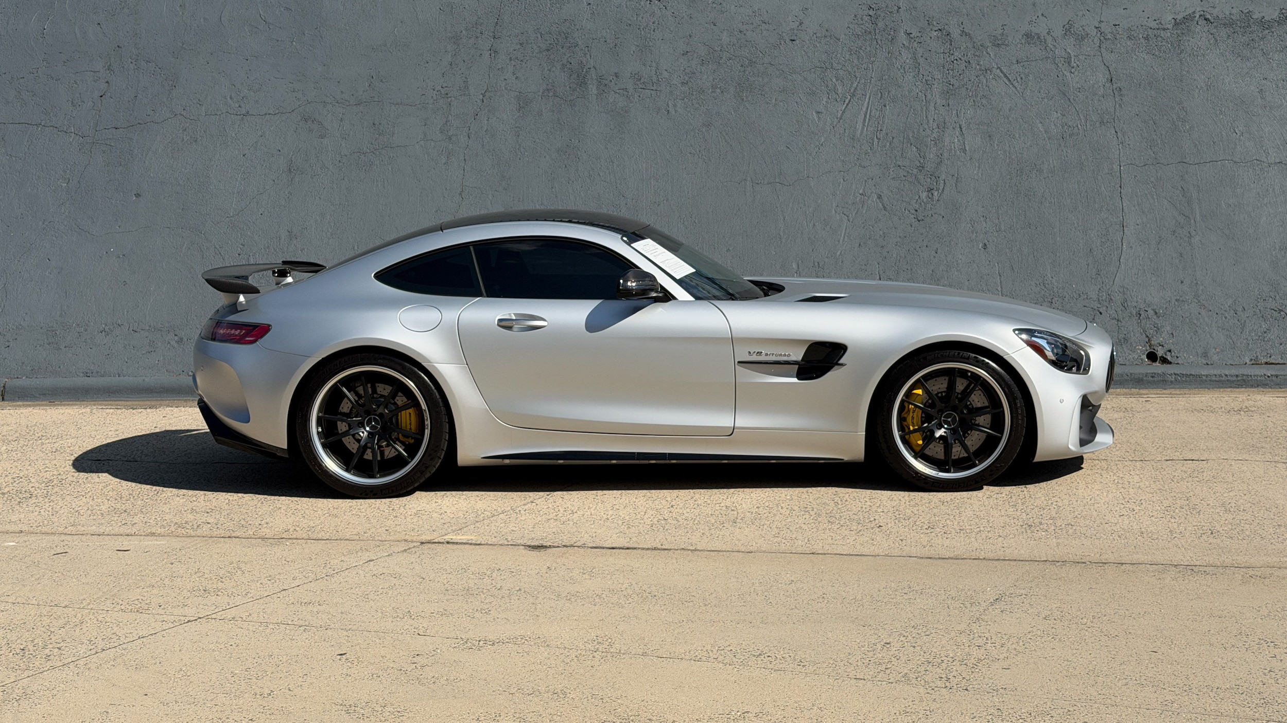 Mercedes-Benz AMG GT R