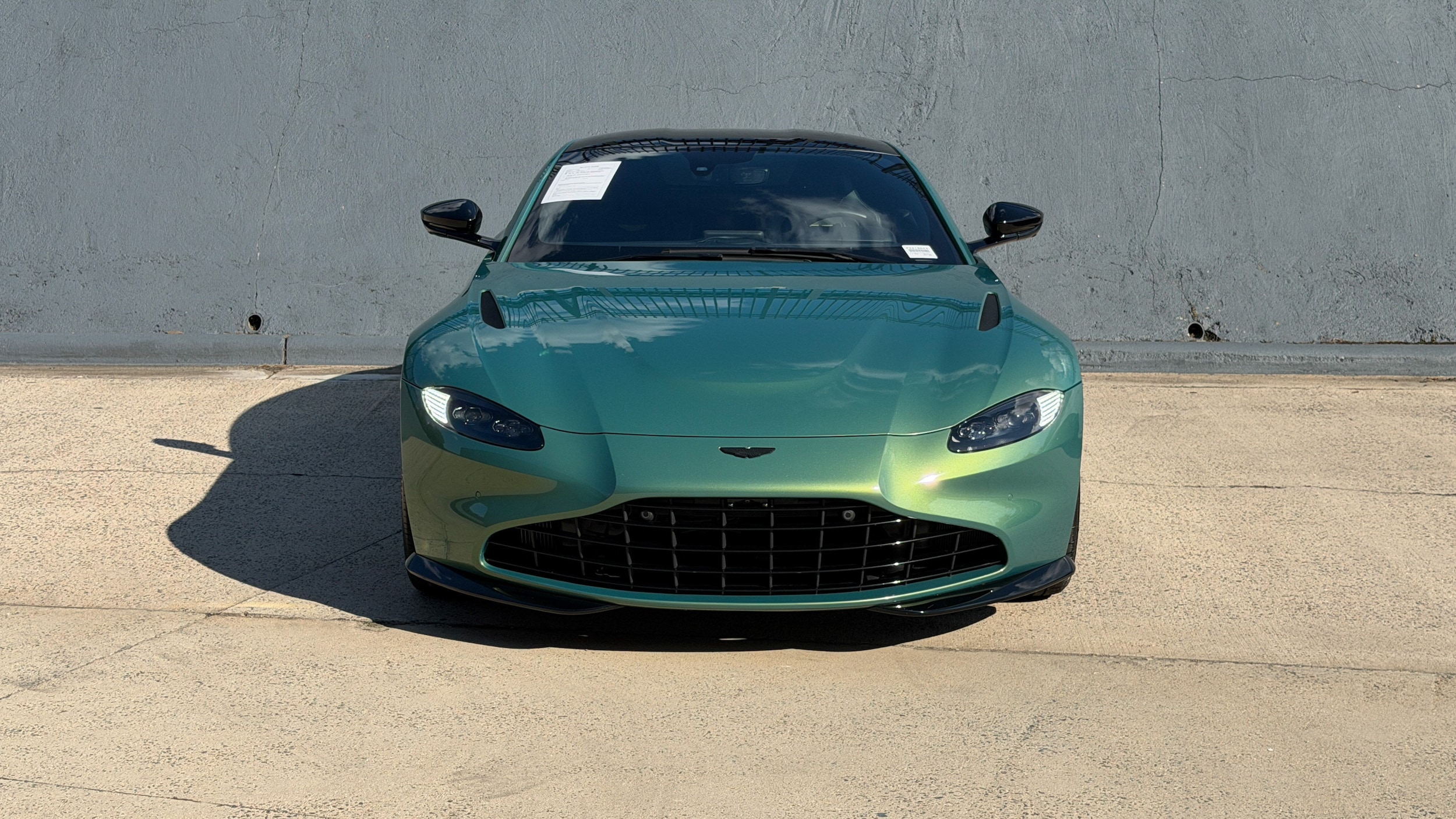 Aston Martin Vantage Coupe